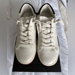 Dolce Vita Women’s Helix Sneakers